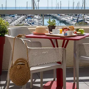 Ibis Budget Bord De Ментона