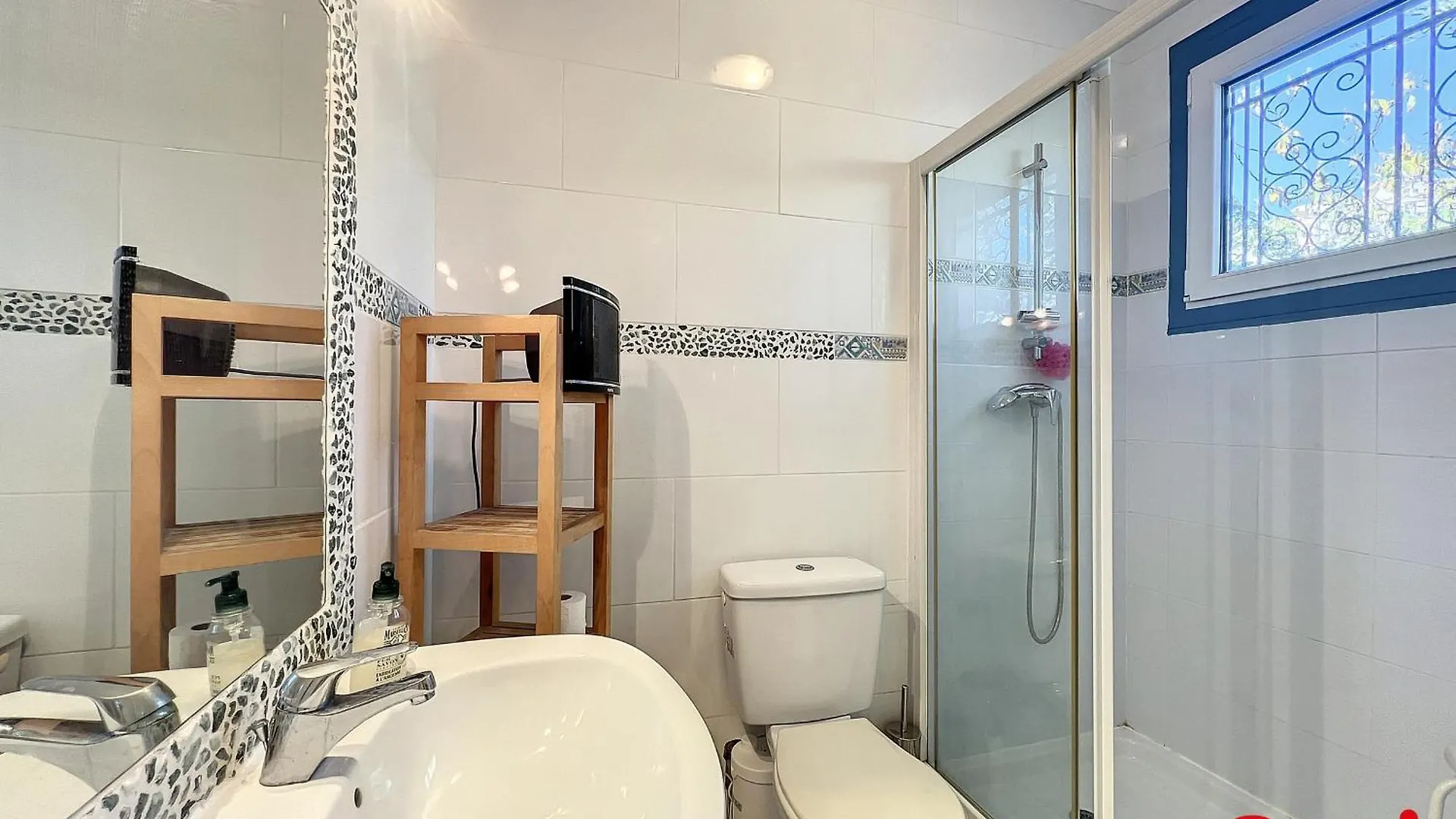 Villa Spacieuse Et Calme Pres Des Plages Avec Jardin, Terrasse, Wifi Et Climatisation - Fr-1-647-32 Menton 0*,